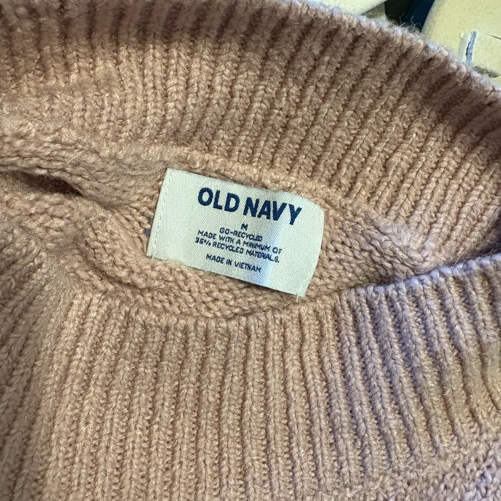 Old Navy Blush Knit Pullover